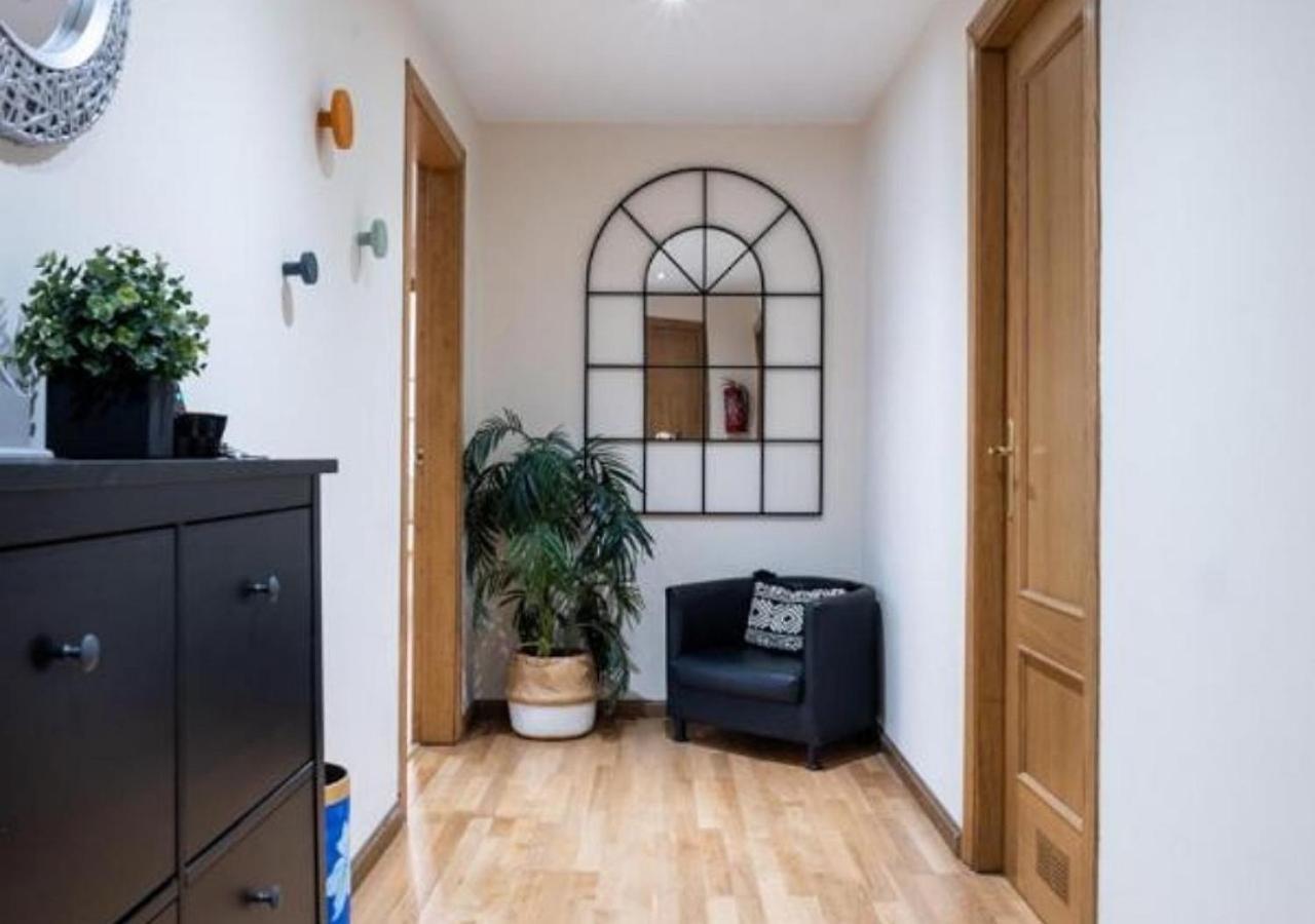 Apartamento Centrico Con Wifi Y Parking De Coche Tamano Medio Onís Exterior foto